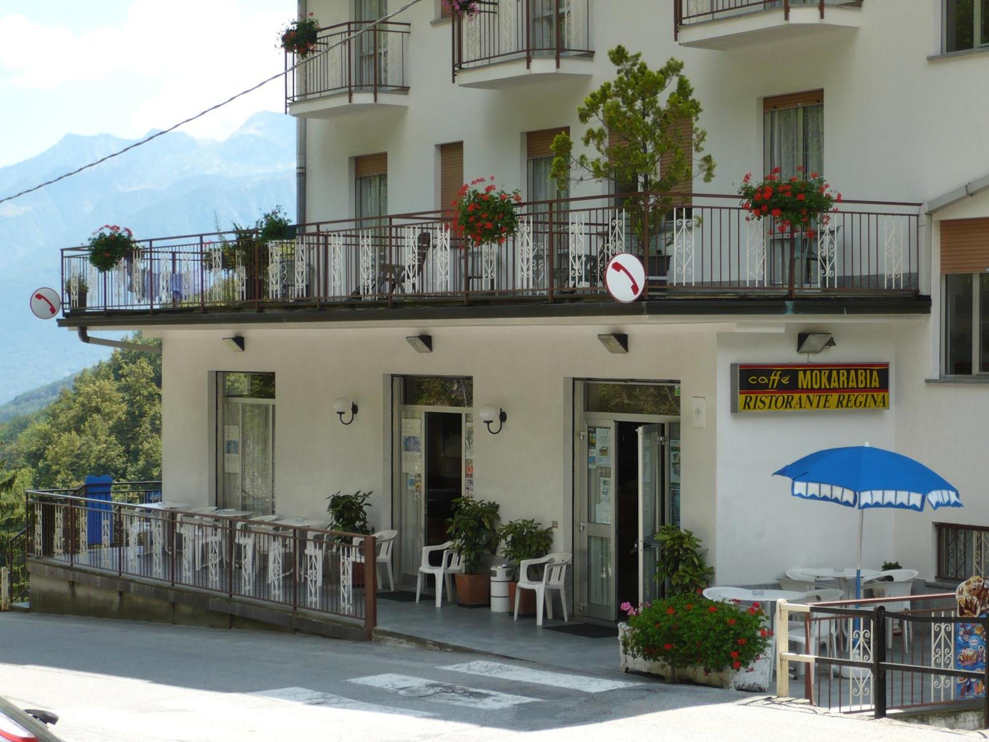Albergo Ristorante Regina Bognanco ภายนอก รูปภาพ